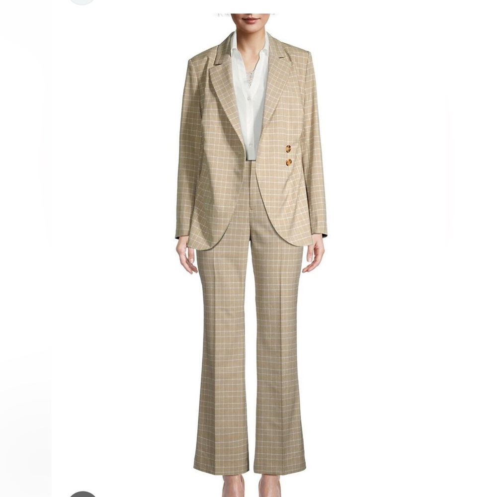 NWT ELIE TAHARI PANTSUIT